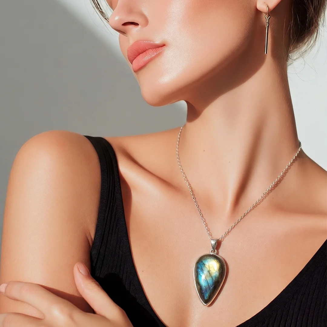 Collier Labradorite en Pierre Naturelle – Bijou de Protection – Image 2